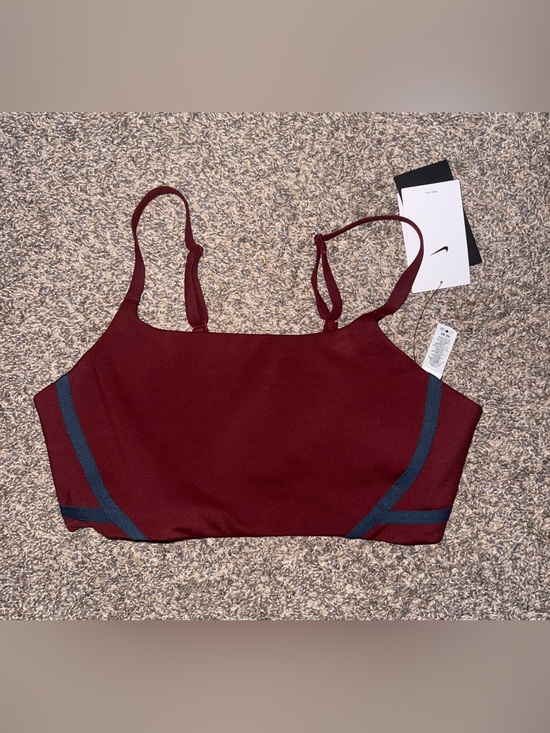 Nike Other - Womens XL Nike Burgundy Sports Bralette with Navy Contrast